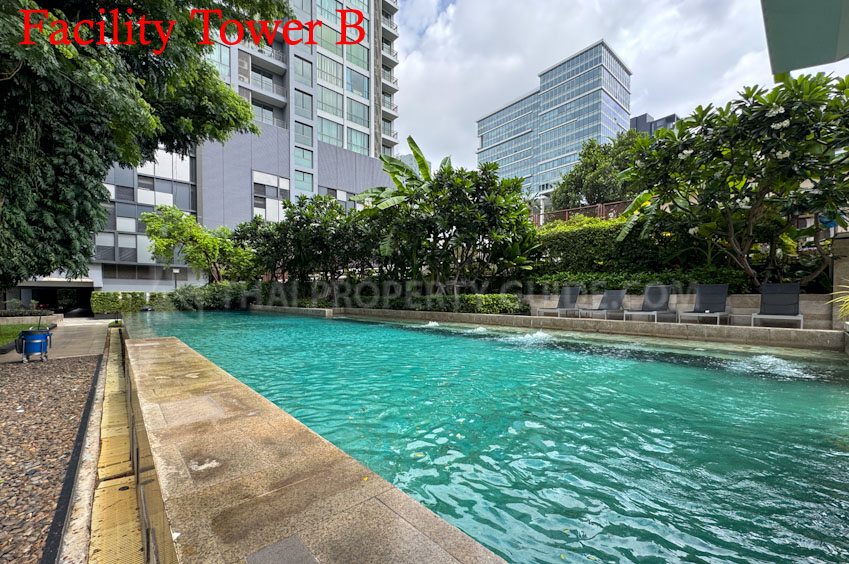 Condominium in Sukhumvit : Quattro By Sansiri 